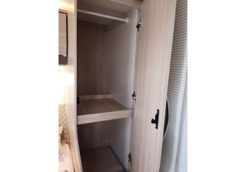 Low Profile Motorhome RAPIDO 686 F en Sale Occasion