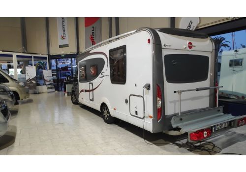 Low Profile Motorhome BURSTNER Solano T727 en Sale Occasion
