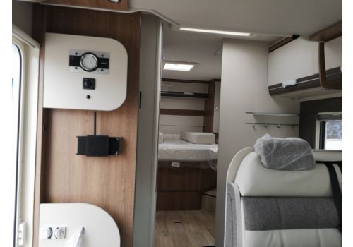 Low Profile Motorhome DETHLEFFS Trend T 7057 DBM en Sale Occasion