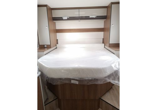 Low Profile Motorhome DETHLEFFS Trend T 7057 DBM en Sale Occasion