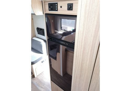 Low Profile Motorhome SUNLIGHT T-68 en Sale Occasion