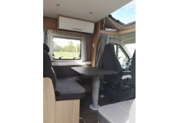 Low Profile Motorhome SUNLIGHT T-68 en Sale Occasion