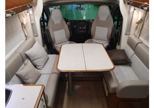 Low Profile Motorhome RAPIDO 7096 F en Sale Occasion