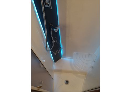 Low Profile Motorhome RAPIDO 7096 F en Sale Occasion