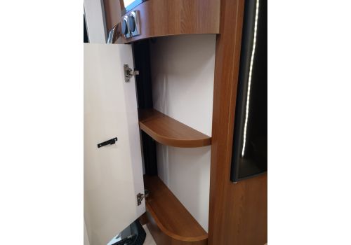 Low Profile Motorhome RAPIDO 7096 F en Sale Occasion