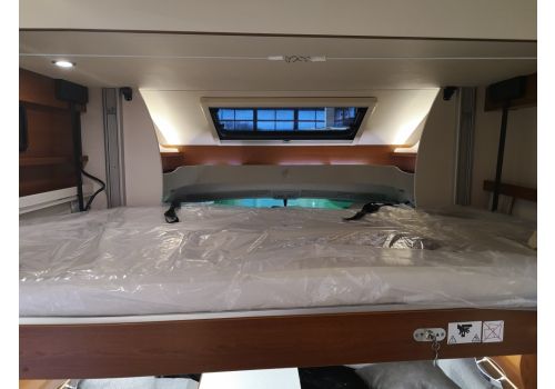 Low Profile Motorhome RAPIDO 7096 F en Sale Occasion