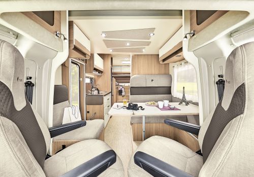 Low Profile Motorhome ITINEO PJ 700 Modelo 2021 en Sale Occasion
