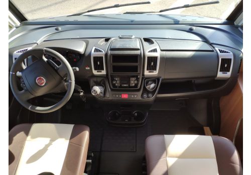 Integral Motorhome LMC ExpIorer Comfort I 695 en Sale Occasion