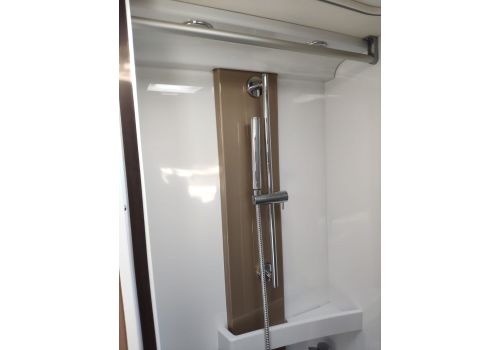 Integral Motorhome LMC ExpIorer Comfort I 695 en Sale Occasion