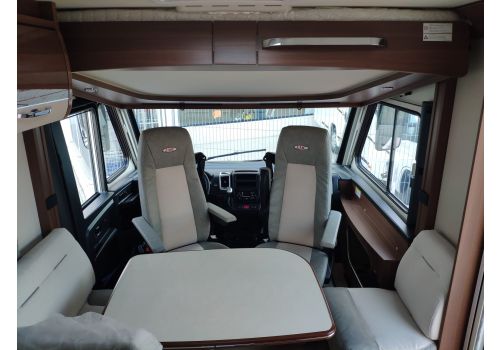 Integral Motorhome LMC Explorer Comfort I 735 G en Sale Occasion