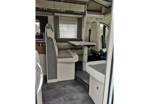 Low Profile Motorhome DETHLEFFS Trend T-6757 en Sale Occasion