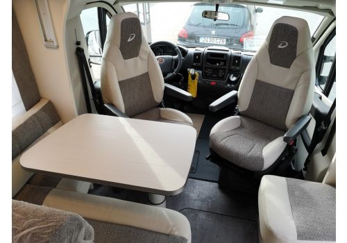 Low Profile Motorhome DETHLEFFS Trend T-6757 en Sale Occasion