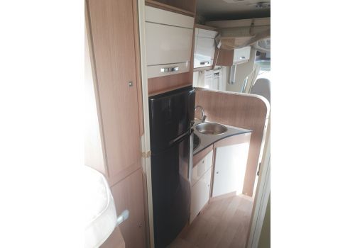 Low Profile Motorhome ITINEO PJ 740 en Sale Occasion