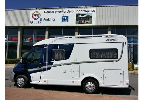 Low Profile Motorhome DETHLEFFS Globebus T-2 en Sale Occasion