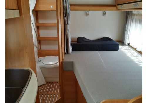 Low Profile Motorhome DETHLEFFS Globebus T-2 en Sale Occasion