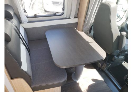 Low Profile Motorhome SUNLIGHT T 68 en Sale Occasion