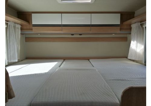 Low Profile Motorhome SUNLIGHT T 68 en Sale Occasion