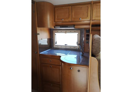 Low Profile Motorhome RAPIDO 7099 F en Sale Occasion