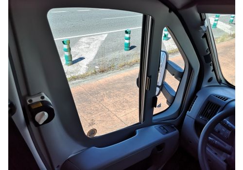 Low Profile Motorhome RAPIDO 7099 F en Sale Occasion
