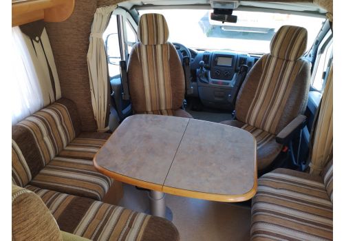 Low Profile Motorhome RAPIDO 7099 F en Sale Occasion