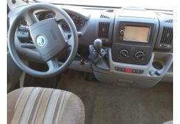 Low Profile Motorhome RAPIDO 7099 F en Sale Occasion