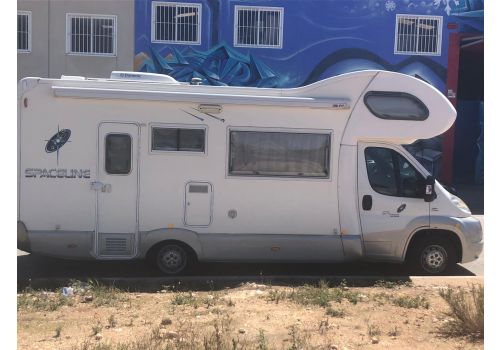 Capuchina Motorhome JOINT Spaceline 365 en Sale Occasion