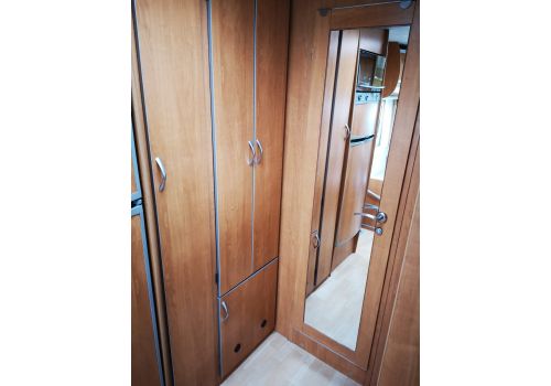Capuchina Motorhome JOINT Spaceline 325 en Sale Occasion