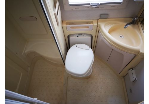 Capuchina Motorhome JOINT Spaceline 325 en Sale Occasion