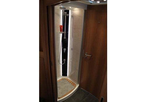 Integral Motorhome DETHLEFFS Globetrotter XL I 7850-2 en Catalog