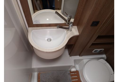 Capuchina Motorhome DETHLEFFS A 6977 en Sale Occasion