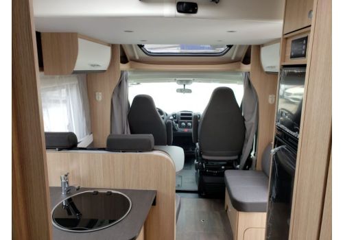 Low Profile Motorhome SUNLIGHT T 69 L en Rent