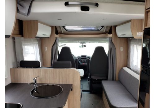 Low Profile Motorhome SUNLIGHT T 64 en Sale Occasion