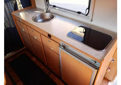 Capuchina Motorhome JOINT E33 en Sale Occasion