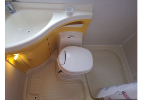Capuchina Motorhome JOINT E33 en Sale Occasion
