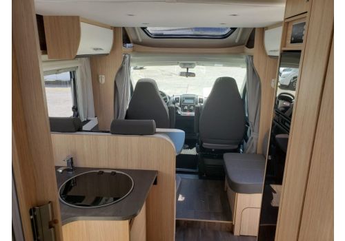 Low Profile Motorhome SUNLIGHT T 68 en Sale Occasion