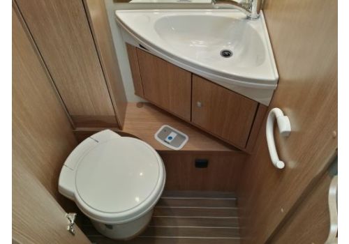 Low Profile Motorhome SUNLIGHT T 68 en Sale Occasion