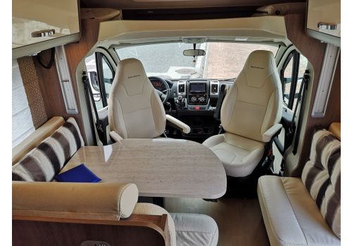 Low Profile Motorhome BURSTNER Ixeo 734 en Sale Occasion