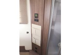 Low Profile Motorhome BURSTNER Ixeo 734 en Sale Occasion