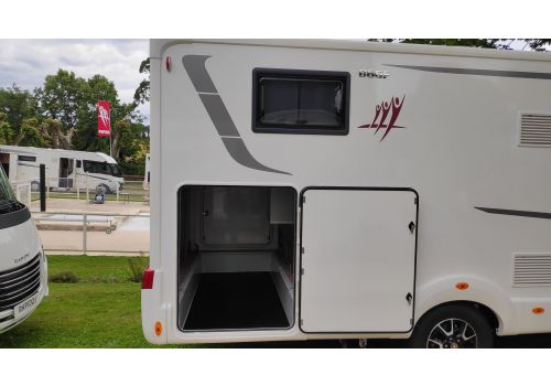 Integral Motorhome RAPIDO 866F modelo  2020 en Sale Occasion