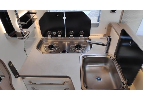 Integral Motorhome RAPIDO 880F modelo 2020 en Sale Occasion