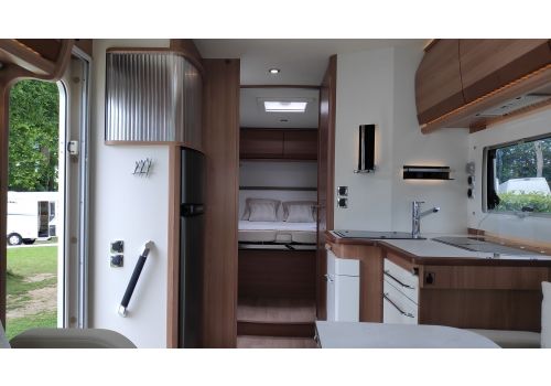 Integral Motorhome RAPIDO 896F modelo 2020 en Sale Occasion