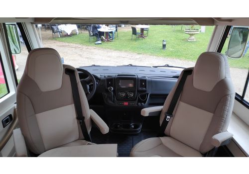 Integral Motorhome RAPIDO 8086dF modelo 2020 en Sale Occasion