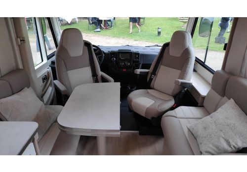 Integral Motorhome RAPIDO 8086dF modelo 2020 en Sale Occasion