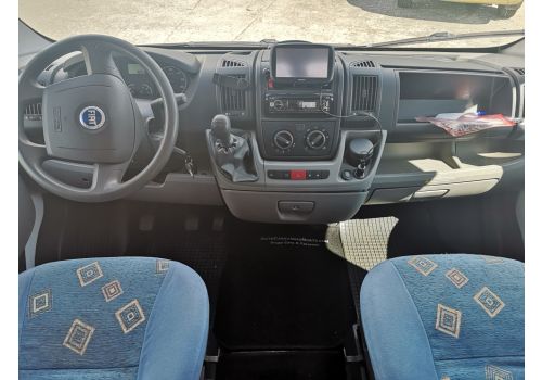 Low Profile Motorhome PILOTE Mooveo P 673 en Sale Occasion