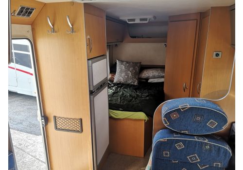 Low Profile Motorhome PILOTE Mooveo P 673 en Sale Occasion