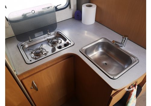 Low Profile Motorhome PILOTE Mooveo P 673 en Sale Occasion