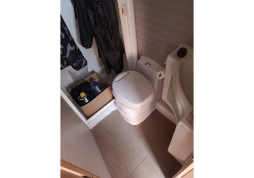 Low Profile Motorhome PILOTE Mooveo P 673 en Sale Occasion