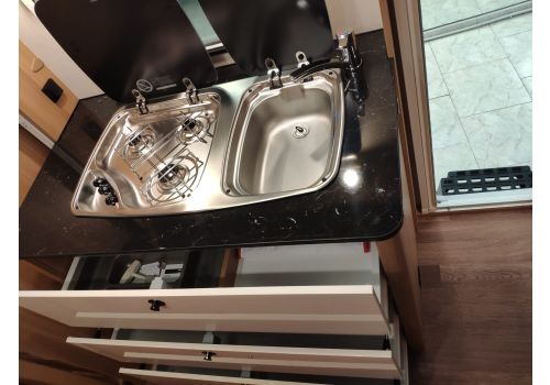Caravan LMC Style Lift 500 K en Catalog