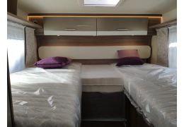 Low Profile Motorhome LMC Element T 668 G in Sale Occasion
