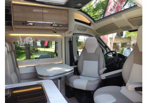 Camper Van RAPIDO V55 2020 en Sale Occasion